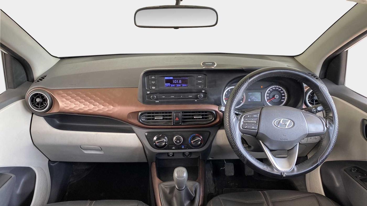 2022 Hyundai AURA S 1.2 CNG, CNG, Manual, 56,564 km, Dashboard