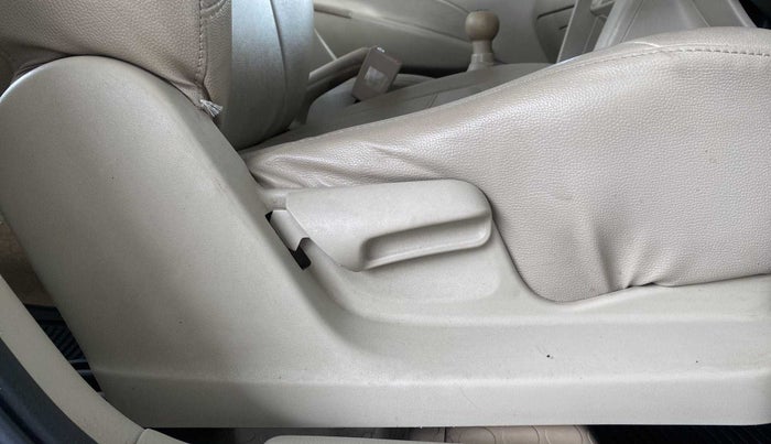 2014 Maruti Swift Dzire VXI, Petrol, Manual, 65,710 km, Driver Side Adjustment Panel
