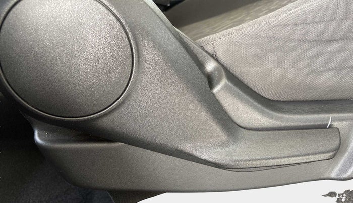 2020 Maruti IGNIS ZETA 1.2 AMT, Petrol, Automatic, 28,489 km, Driver Side Adjustment Panel