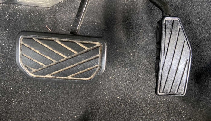 2020 Maruti IGNIS ZETA 1.2 AMT, Petrol, Automatic, 28,489 km, Pedals