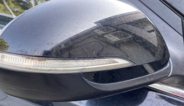 2020 Hyundai Verna SX 1.5 VTVT, Petrol, Manual, 76,242 km, Right rear-view mirror - Indicator light not working