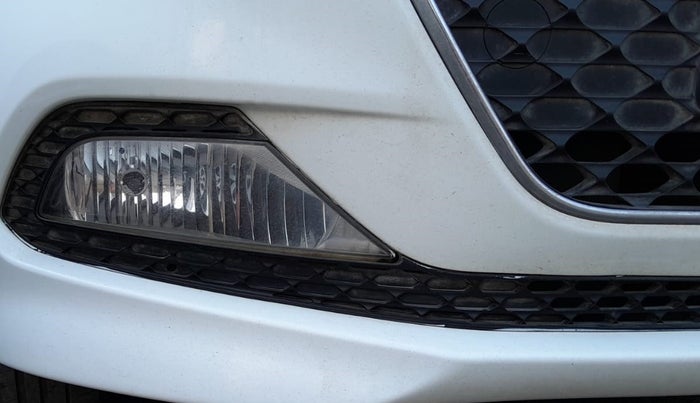 2017 Hyundai Elite i20 ASTA 1.2, Petrol, Manual, 50,212 km, Right fog light - Not working