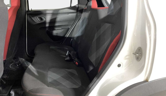 2021 Renault Kwid RXT 1.0 (O), Petrol, Manual, 27,960 km, Right Side Rear Door Cabin