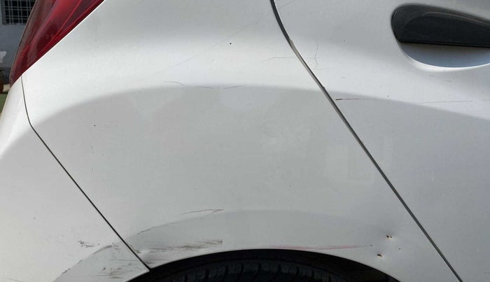 2018 Hyundai Eon ERA +, Petrol, Manual, 16,104 km, Right quarter panel - Minor scratches