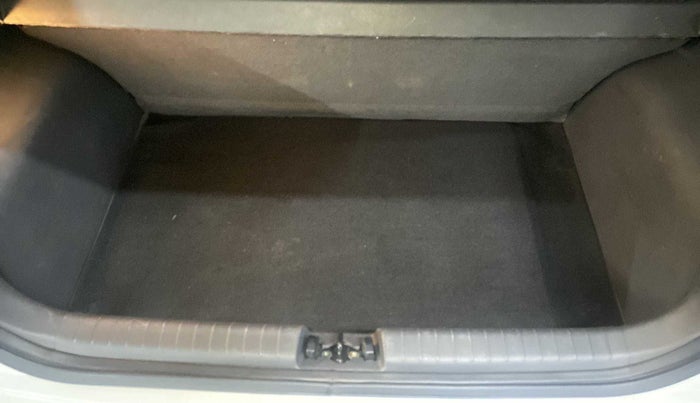 2022 Hyundai GRAND I10 NIOS ASTA 1.2 KAPPA VTVT, Petrol, Manual, 20,634 km, Boot Inside