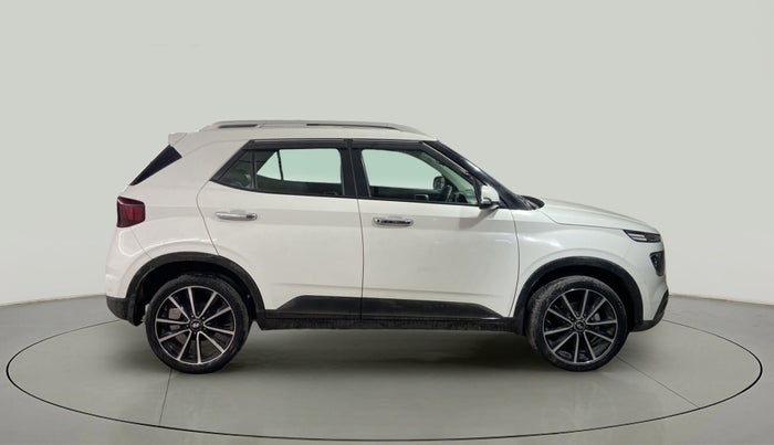 2019 Hyundai VENUE SX PLUS 1.0 TURBO DCT, Petrol, Automatic, 22,617 km, Right Side View