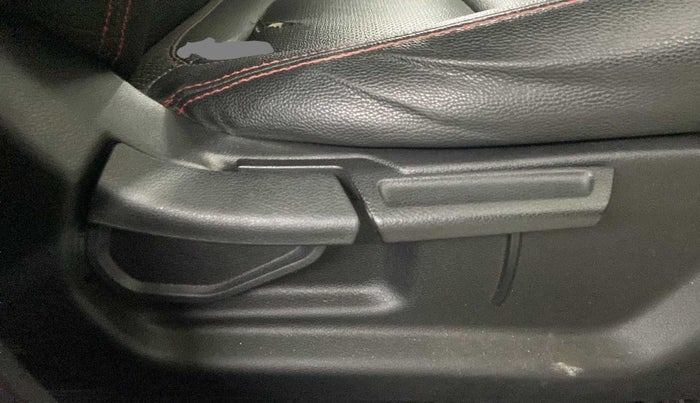 2019 Hyundai VENUE SX PLUS 1.0 TURBO DCT, Petrol, Automatic, 22,617 km, Driver Side Adjustment Panel