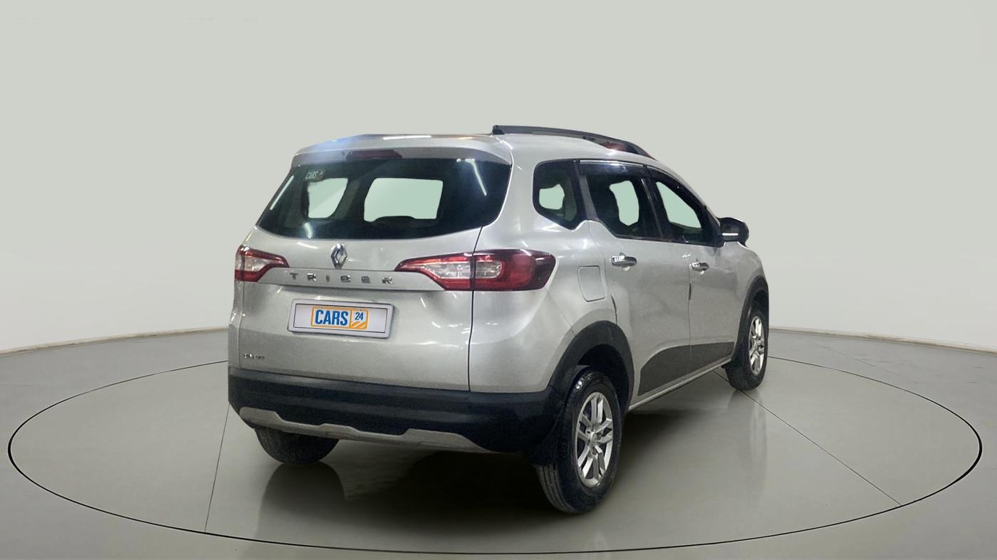 2021 Renault TRIBER RXT, Petrol, Manual, 24,128 km, Right Back Diagonal