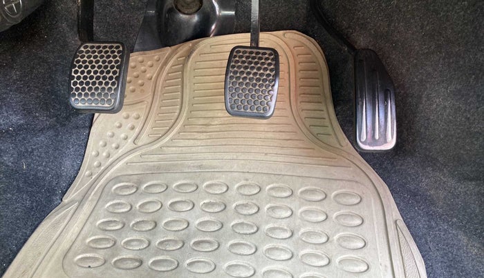 2015 Maruti Alto 800 VXI, Petrol, Manual, 39,340 km, Pedals
