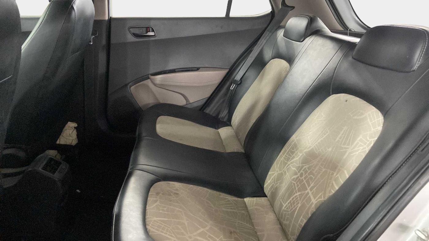 2018 Hyundai Grand i10 MAGNA 1.2 KAPPA VTVT, Petrol, Manual, 18,656 km, Right Side Rear Door Cabin