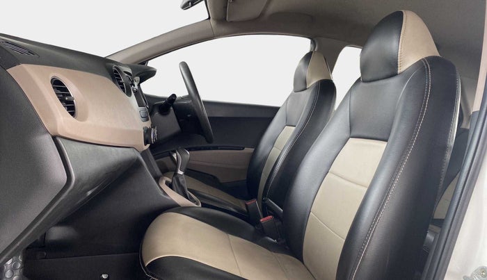2016 Hyundai Grand i10 MAGNA AT 1.2 KAPPA VTVT, Petrol, Automatic, 37,322 km, Right Side Front Door Cabin