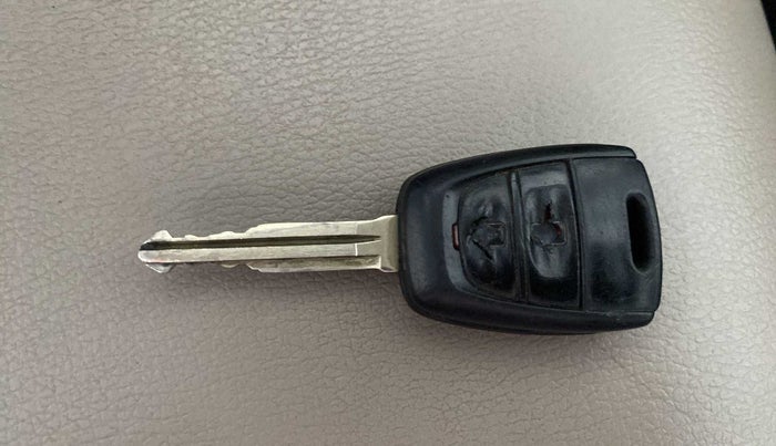 2016 Hyundai Grand i10 MAGNA AT 1.2 KAPPA VTVT, Petrol, Automatic, 37,322 km, Key Close Up