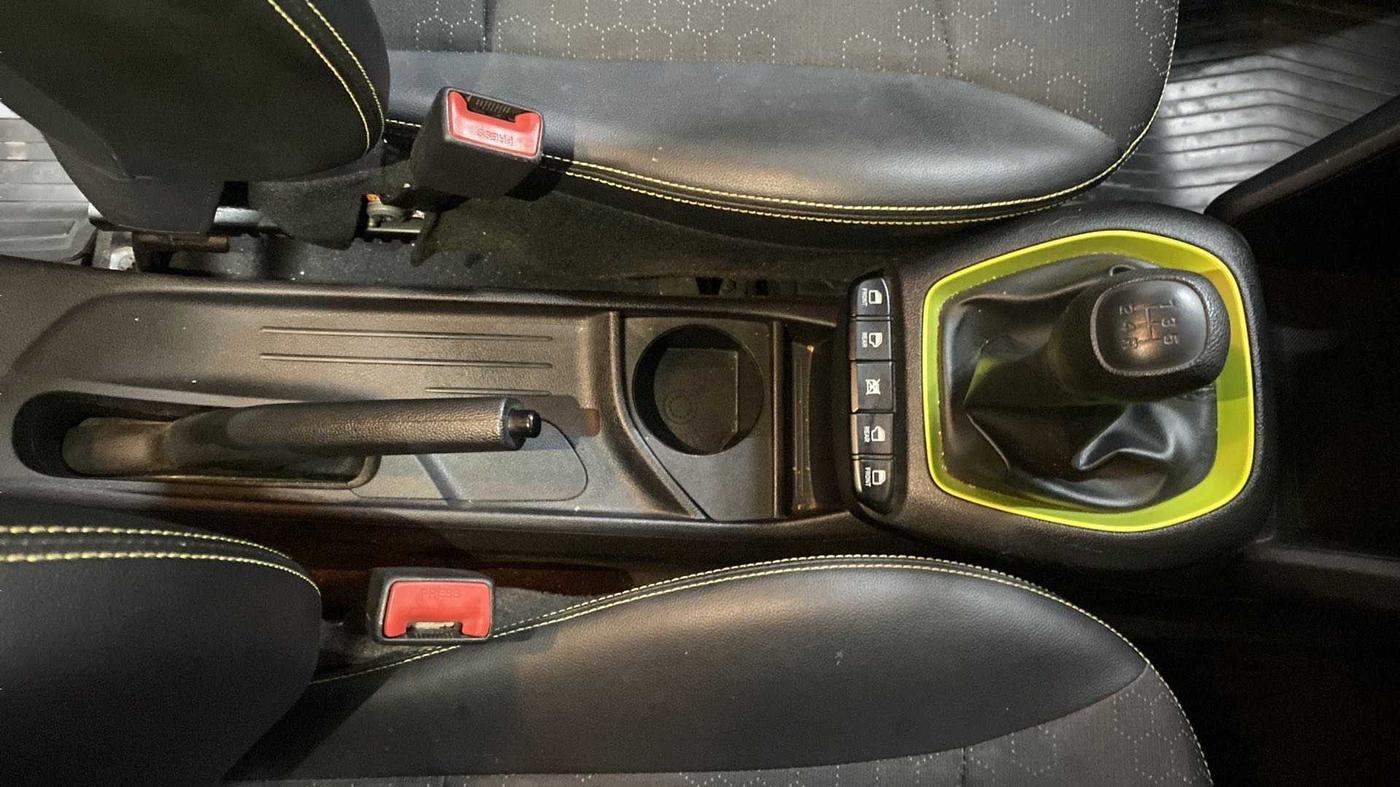 2018 Hyundai NEW SANTRO ASTA MT, Petrol, Manual, 23,157 km, Gear Lever
