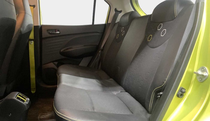 2018 Hyundai NEW SANTRO ASTA MT, Petrol, Manual, 23,157 km, Right Side Rear Door Cabin