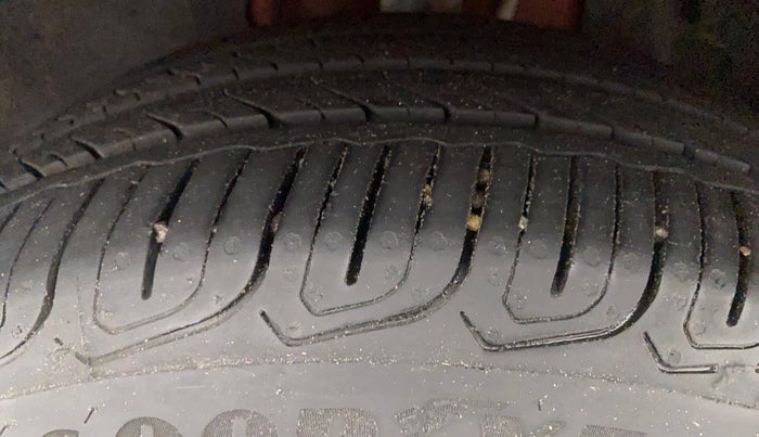2023 Tata ALTROZ XZ PETROL, Petrol, Manual, 5,731 km, Left Front Tyre Tread
