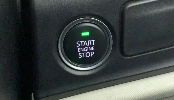 2023 Tata ALTROZ XZ PETROL, Petrol, Manual, 5,731 km, Keyless Start/ Stop Button