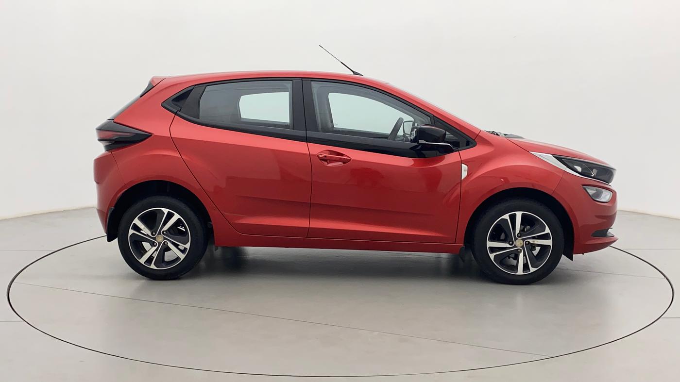 2023 Tata ALTROZ XZ PETROL, Petrol, Manual, 5,731 km, Right Side View