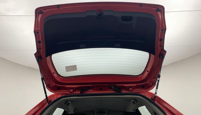 2023 Tata ALTROZ XZ PETROL, Petrol, Manual, 5,731 km, Boot Door Open