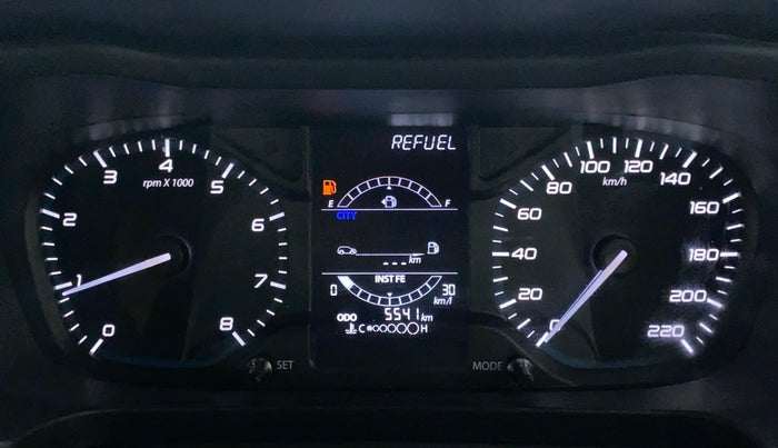 2023 Tata ALTROZ XZ PETROL, Petrol, Manual, 5,731 km, Odometer Image