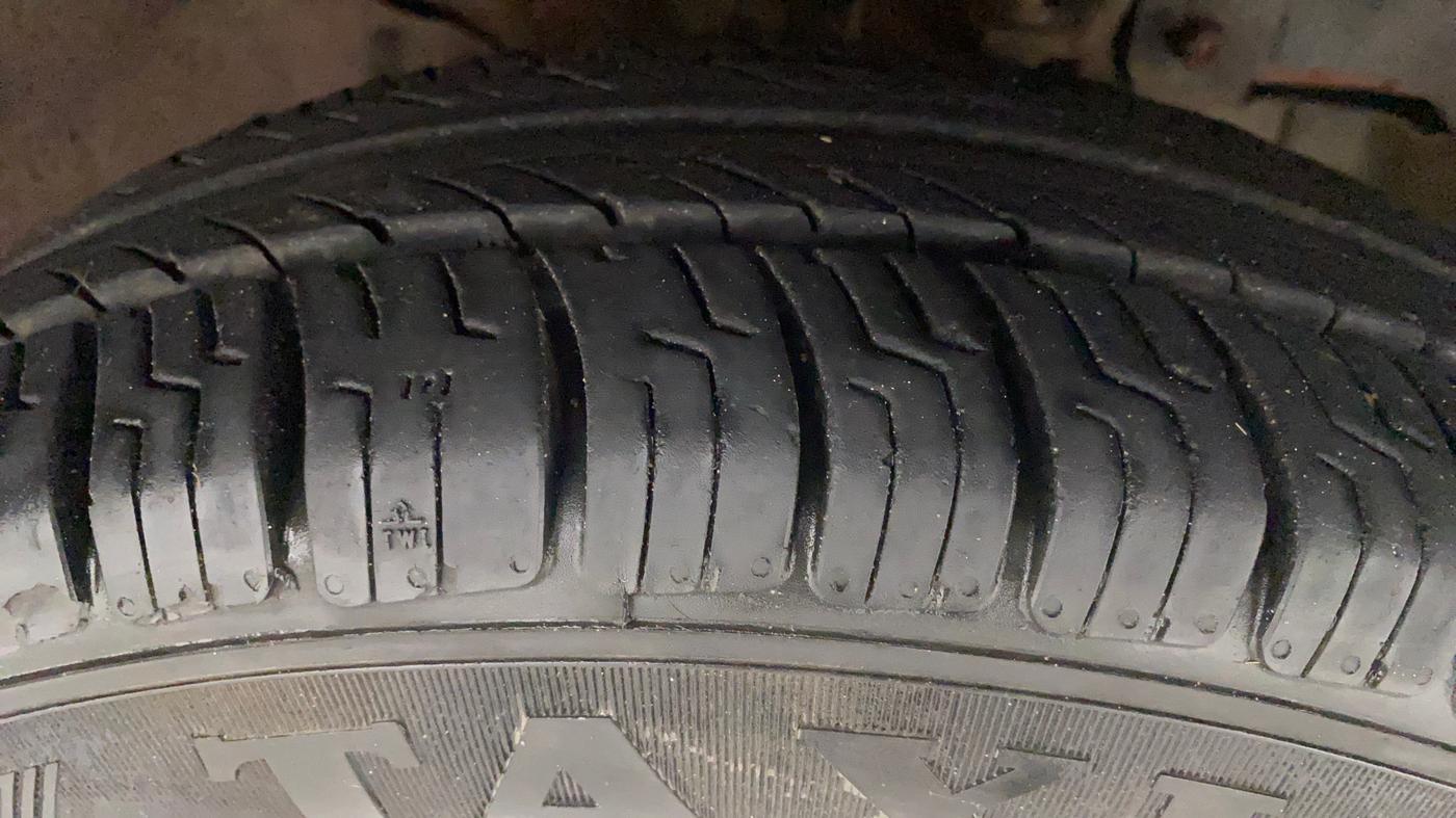 2018 Tata Tiago XM PETROL, Petrol, Manual, 49,309 km, Right Front Tyre Tread