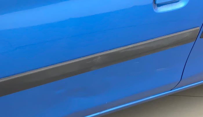 2019 Maruti Alto VXI, Petrol, Manual, 18,806 km, Front passenger door - Slightly dented