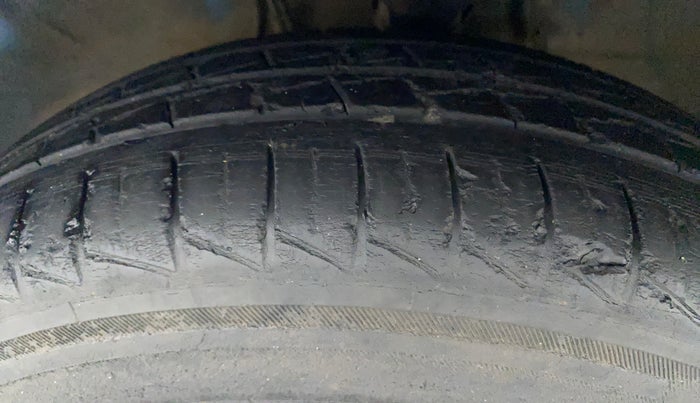 2019 Maruti Alto VXI, Petrol, Manual, 18,806 km, Left Front Tyre Tread