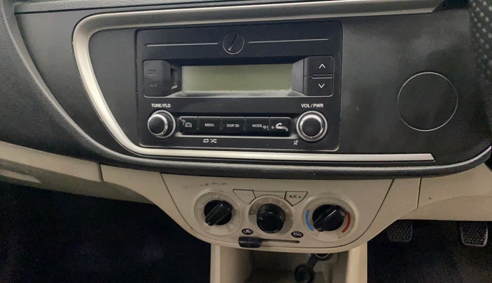 2019 Maruti Alto VXI, Petrol, Manual, 18,806 km, AC Unit - Directional switch has minor damage