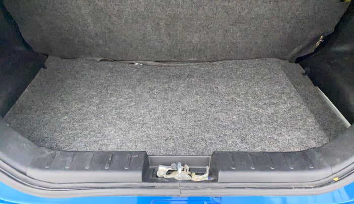 2019 Maruti Alto VXI, Petrol, Manual, 18,806 km, Boot Inside
