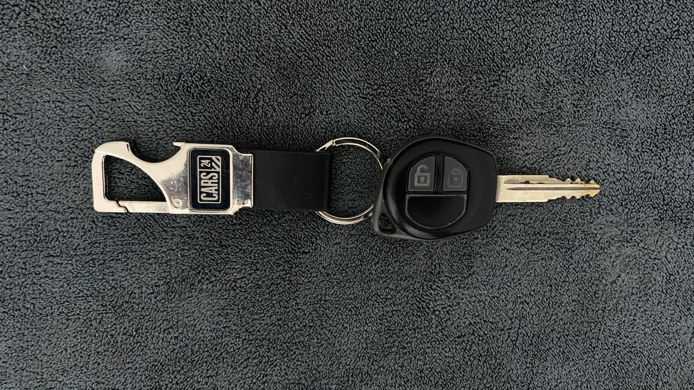 2019 Maruti Alto VXI, Petrol, Manual, 18,806 km, Key Close Up