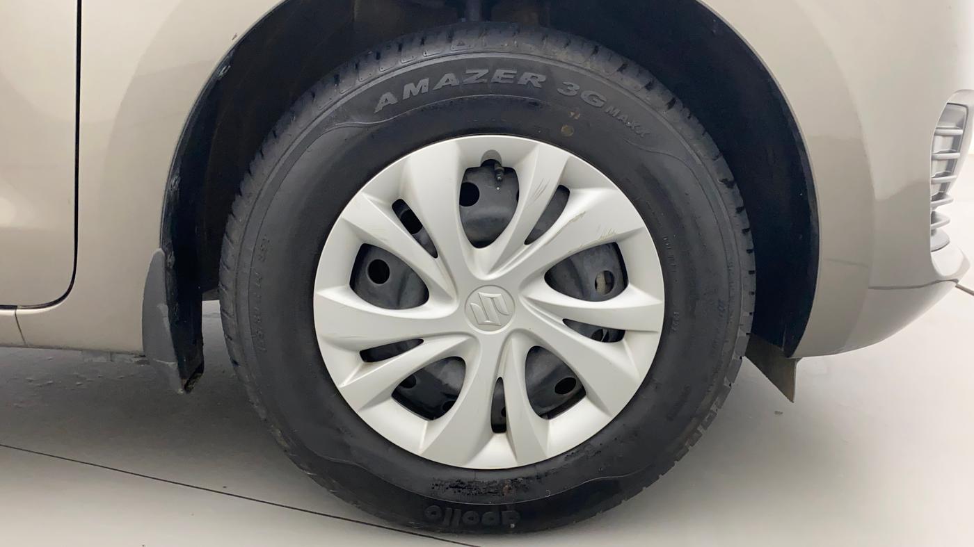 2022 Maruti Swift VXI, Petrol, Manual, 7,798 km, Right Front Wheel