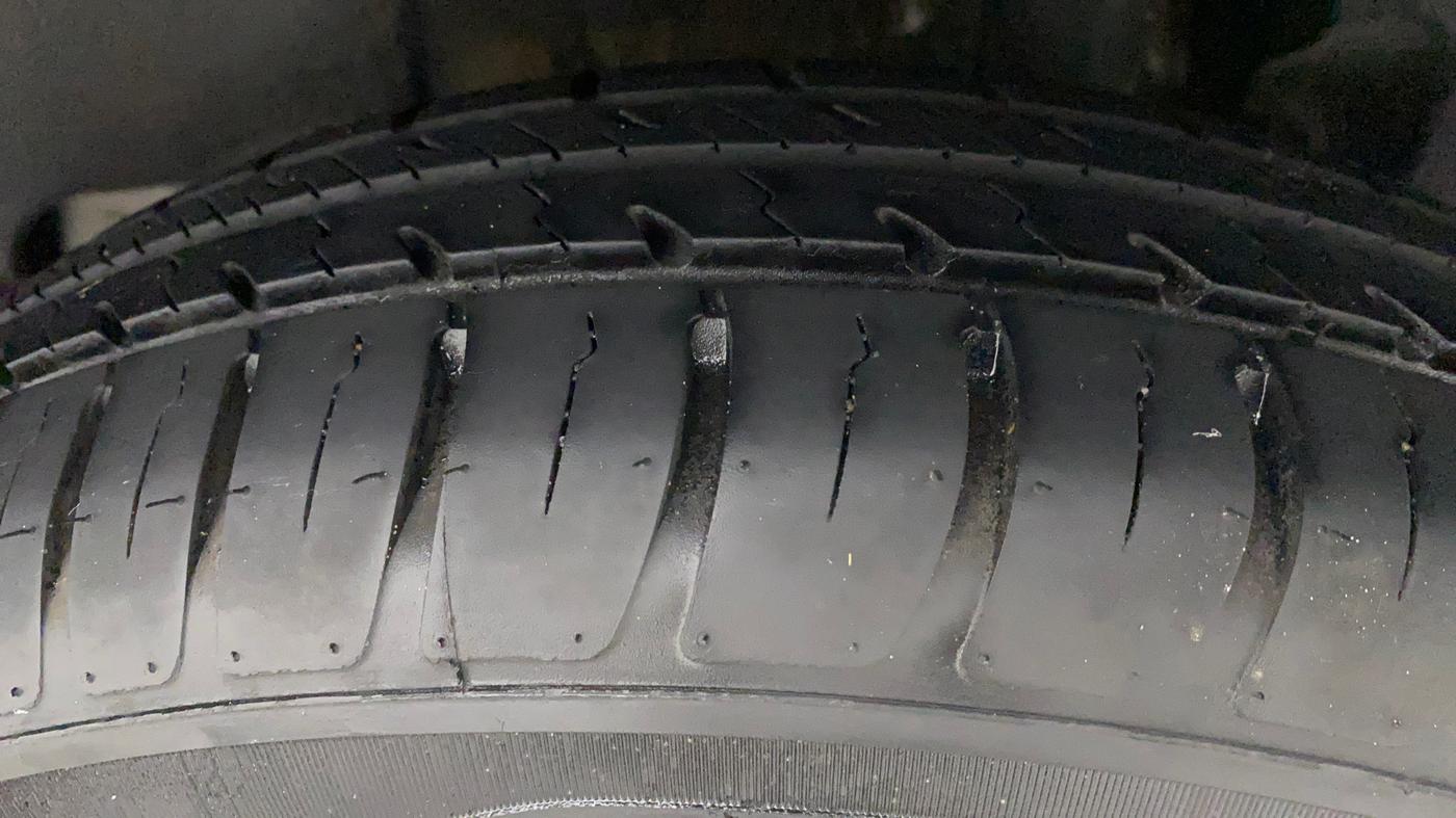 2022 Maruti Swift VXI, Petrol, Manual, 7,798 km, Left Rear Tyre Tread
