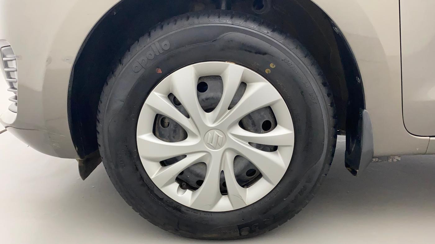 2022 Maruti Swift VXI, Petrol, Manual, 7,798 km, Left Front Wheel