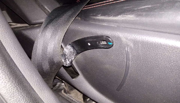 2020 Ford New Figo TITANIUM 1.2 PETROL MT, CNG, Manual, 66,833 km, Driver seat - Seat adjuster lever broken but working