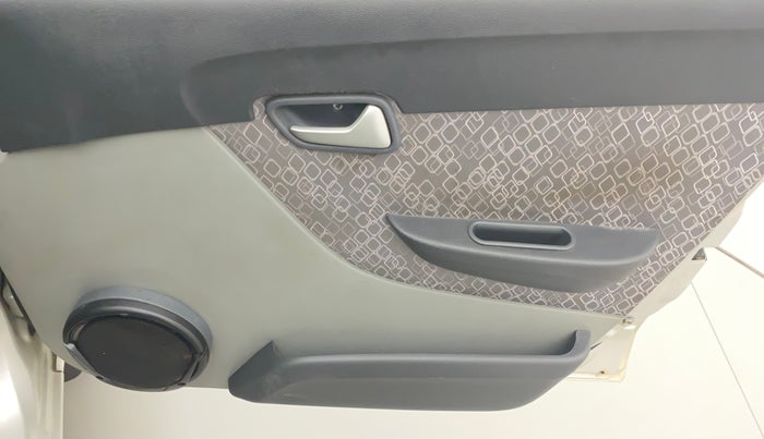 2016 Maruti Alto 800 LXI, Petrol, Manual, 63,950 km, Driver Side Door Panels Control