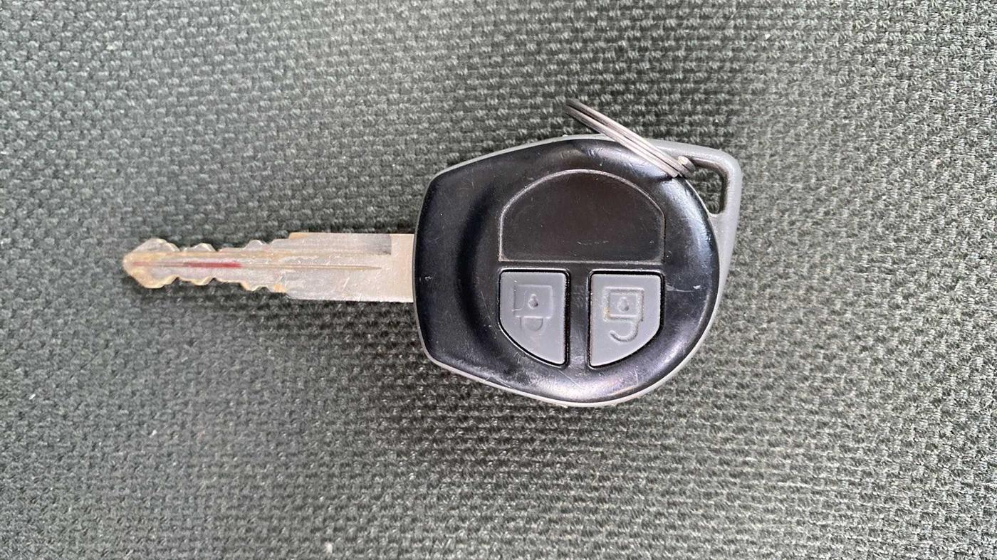 2014 Maruti Swift Dzire VDI, Diesel, Manual, 75,675 km, Key Close Up