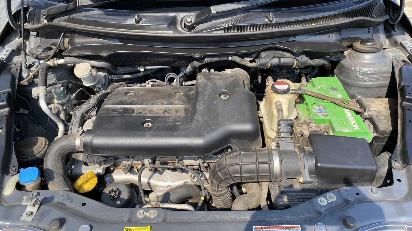 2014 Maruti Swift Dzire VDI, Diesel, Manual, 75,675 km, Open Bonet