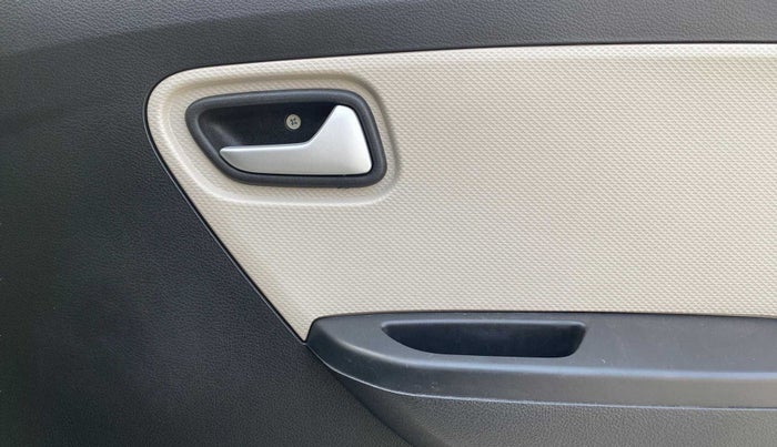 2022 Maruti Alto VXI PLUS, Petrol, Manual, 13,397 km, Driver Side Door Panels Control