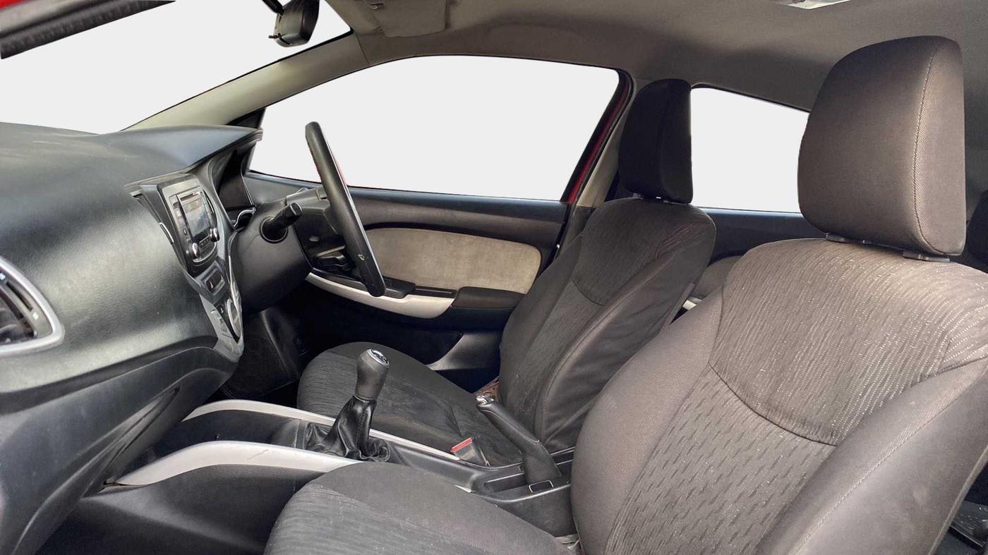 2016 Maruti Baleno DELTA PETROL 1.2, Petrol, Manual, 73,336 km, Right Side Front Door Cabin