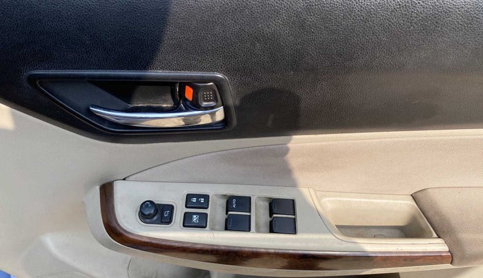 2017 Maruti Dzire ZXI PLUS, Petrol, Manual, 34,936 km, Driver Side Door Panels Control