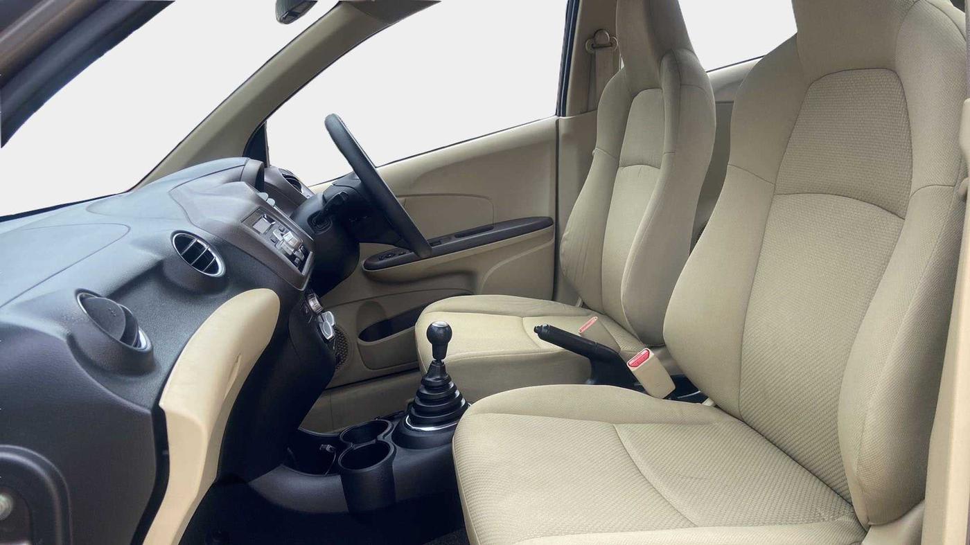 2013 Honda Brio S MT, Petrol, Manual, 49,766 km, Right Side Front Door Cabin