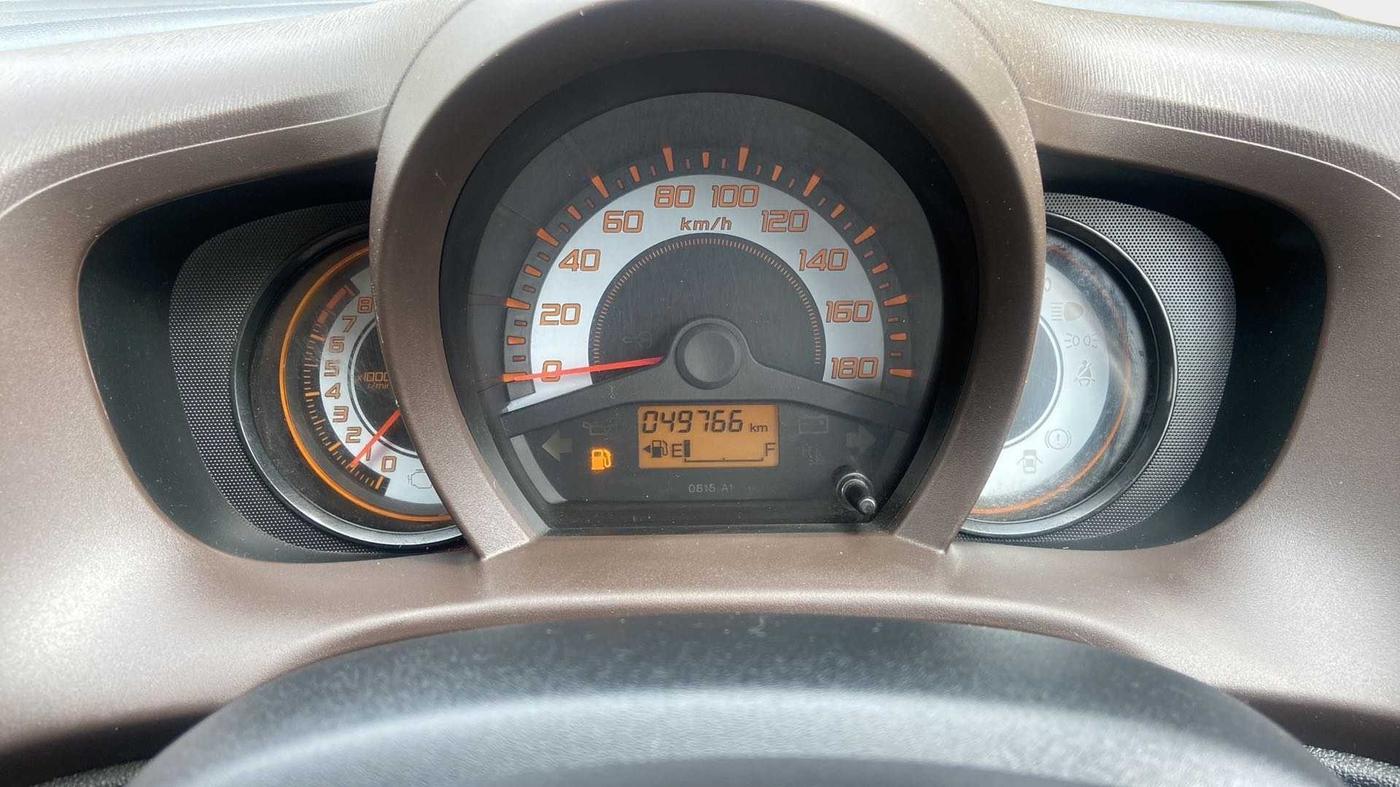 2013 Honda Brio S MT, Petrol, Manual, 49,766 km, Odometer Image
