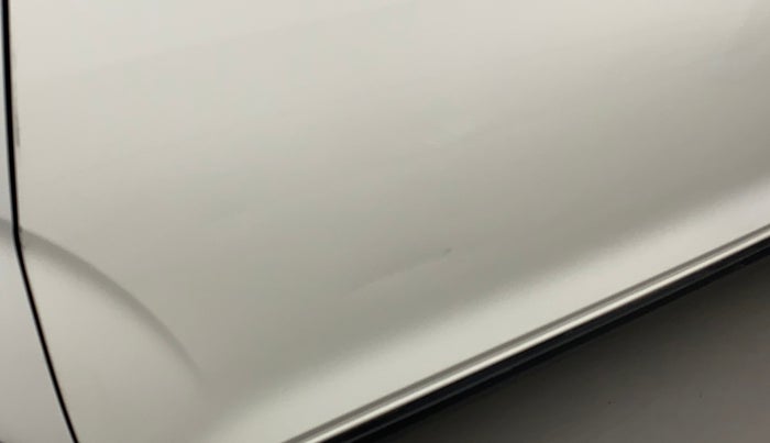 2017 Maruti IGNIS ZETA 1.2, Petrol, Manual, 86,984 km, Front passenger door - Slightly dented