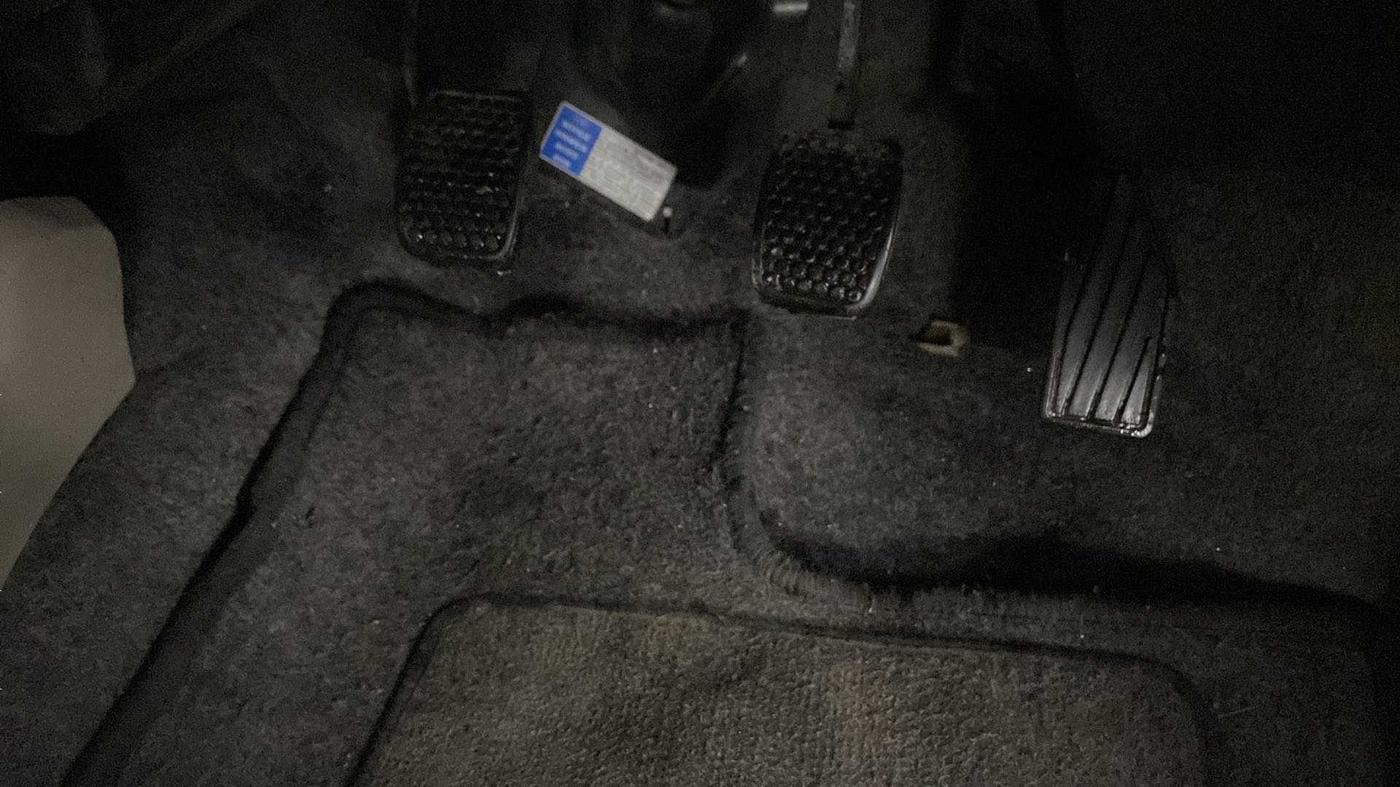 2019 Maruti Alto VXI, Petrol, Manual, 6,664 km, Pedals