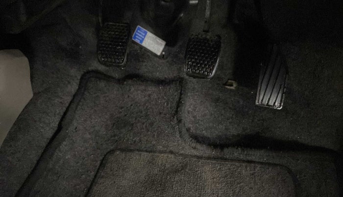 2019 Maruti Alto VXI, Petrol, Manual, 6,664 km, Pedals