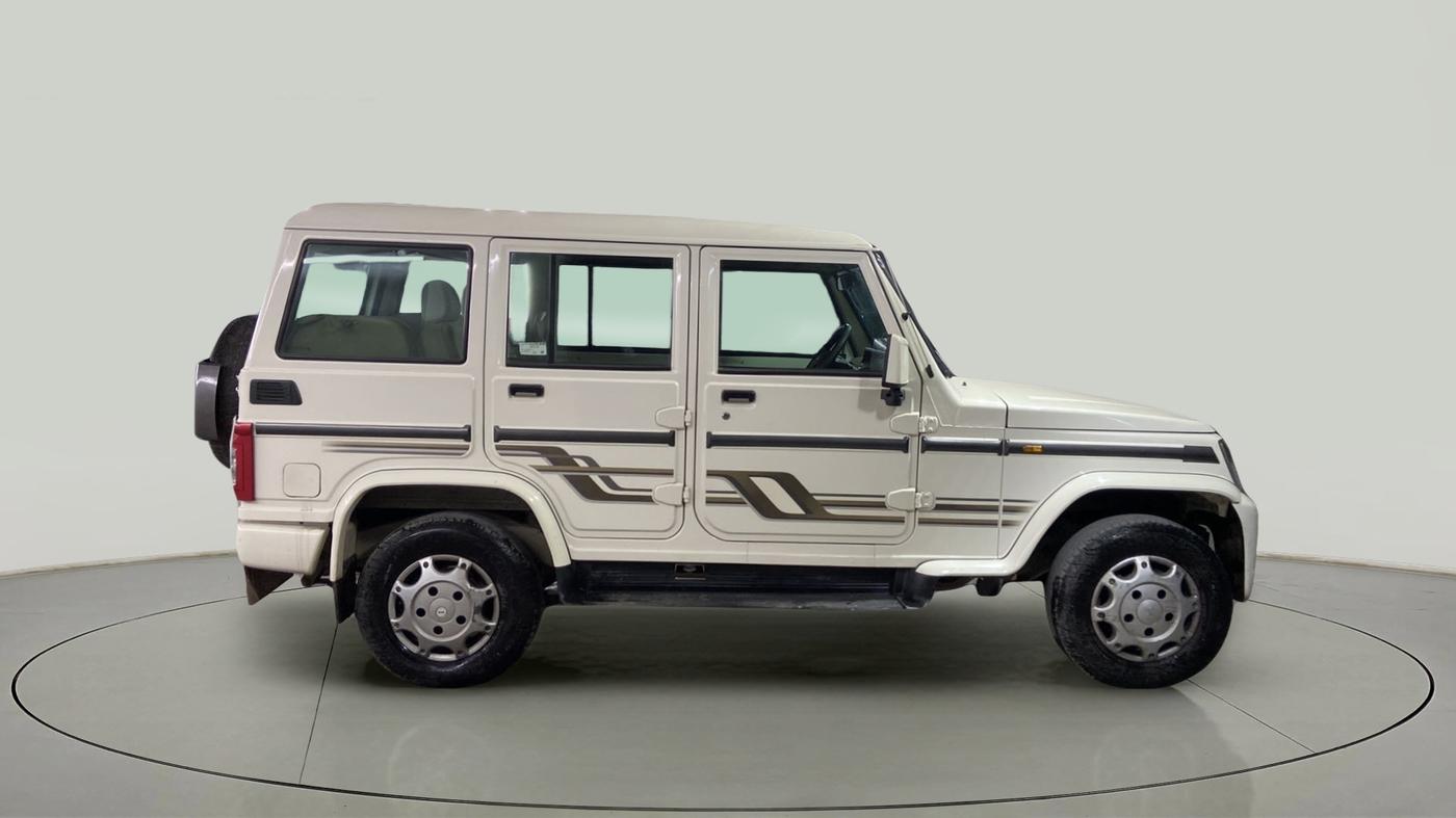 2020 Mahindra Bolero B6 (O), Diesel, Manual, 39,995 km, Right Side View