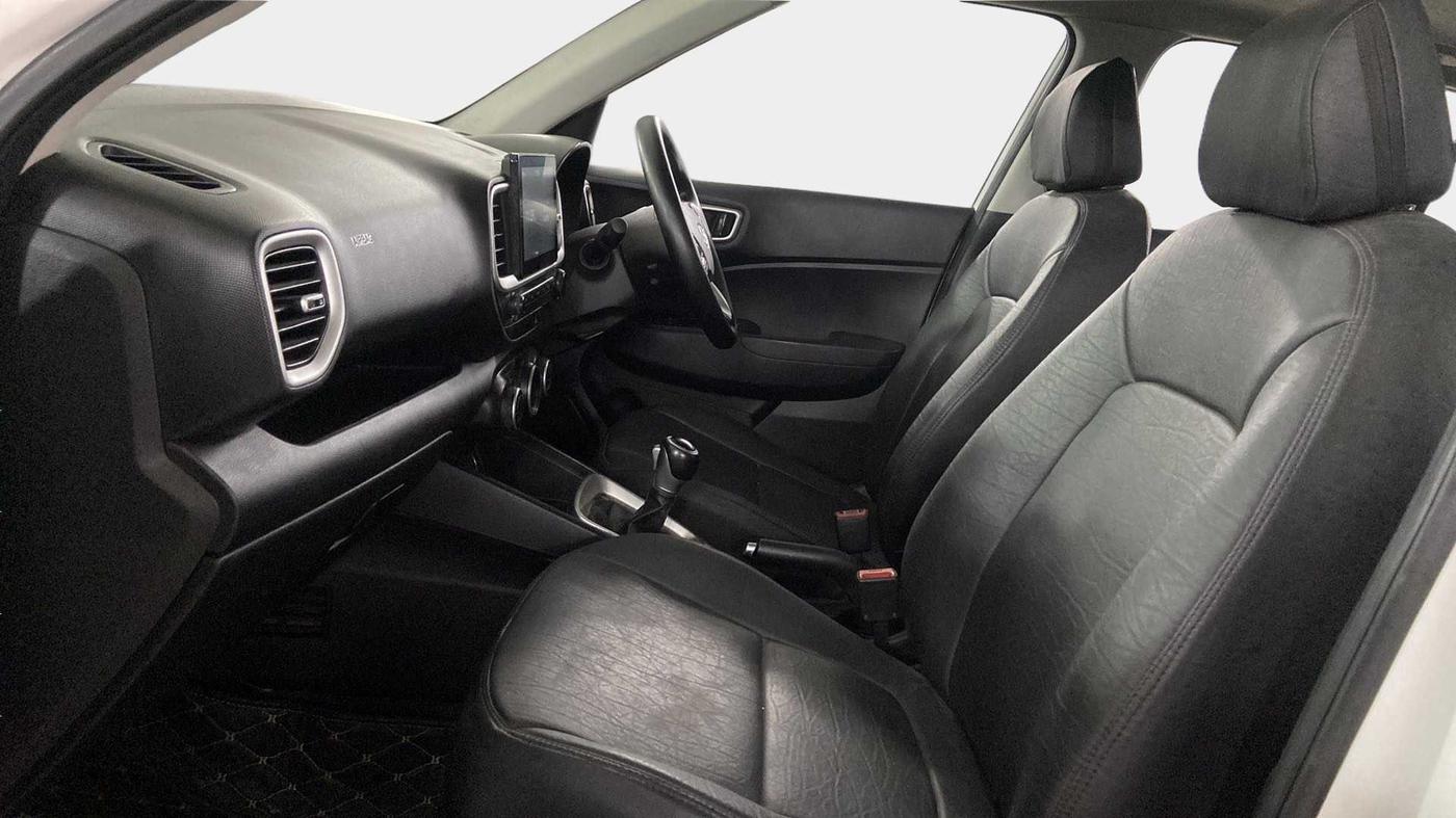 2019 Hyundai VENUE SX PLUS 1.0 TURBO DCT, Petrol, Automatic, 43,903 km, Right Side Front Door Cabin