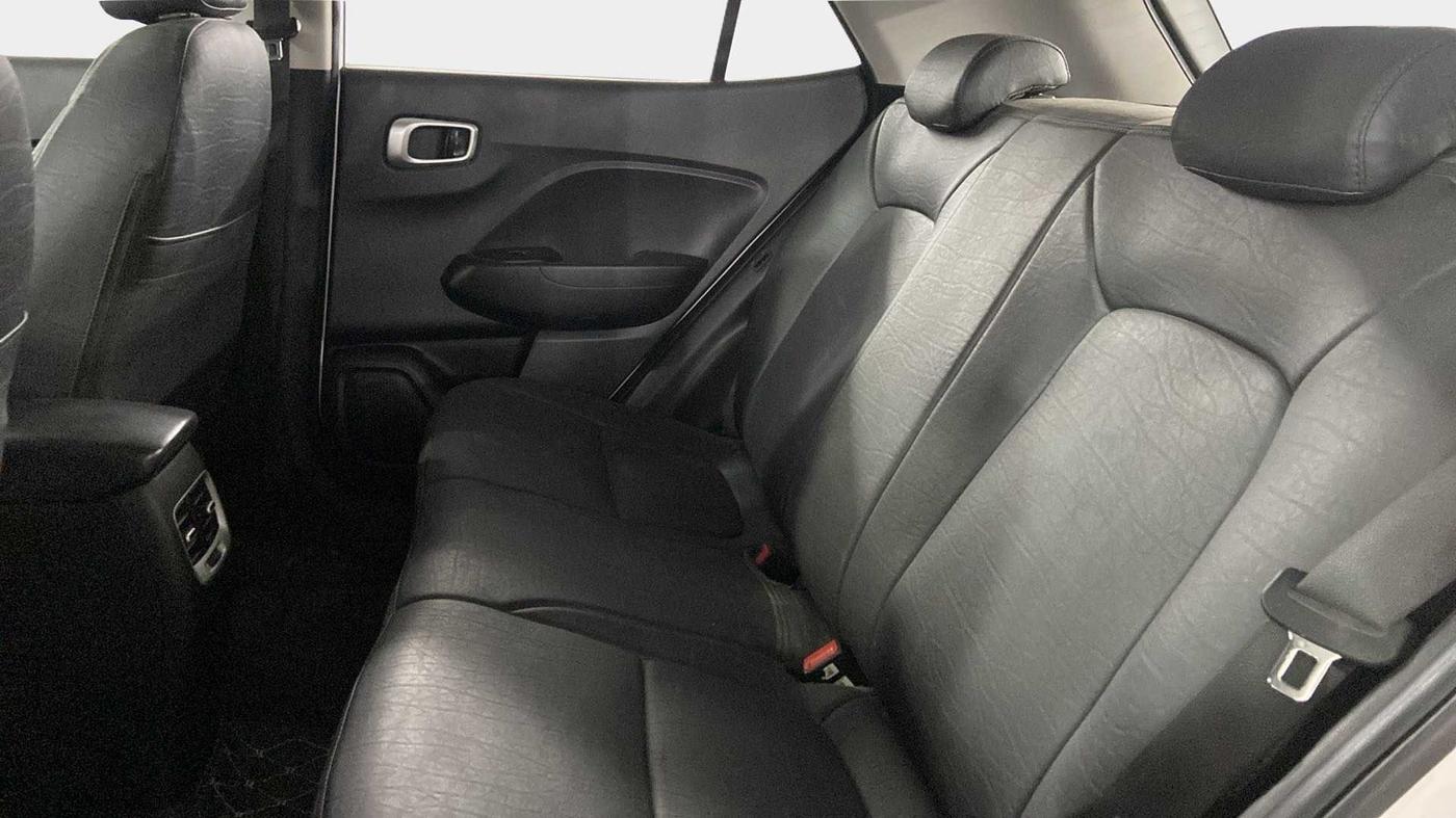 2019 Hyundai VENUE SX PLUS 1.0 TURBO DCT, Petrol, Automatic, 43,903 km, Right Side Rear Door Cabin