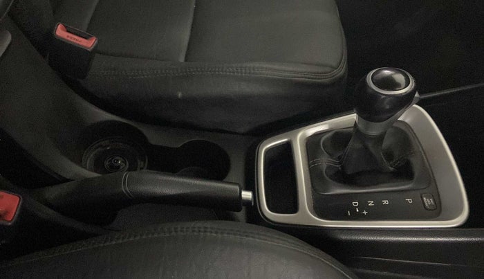 2019 Hyundai VENUE SX PLUS 1.0 TURBO DCT, Petrol, Automatic, 43,903 km, Gear Lever