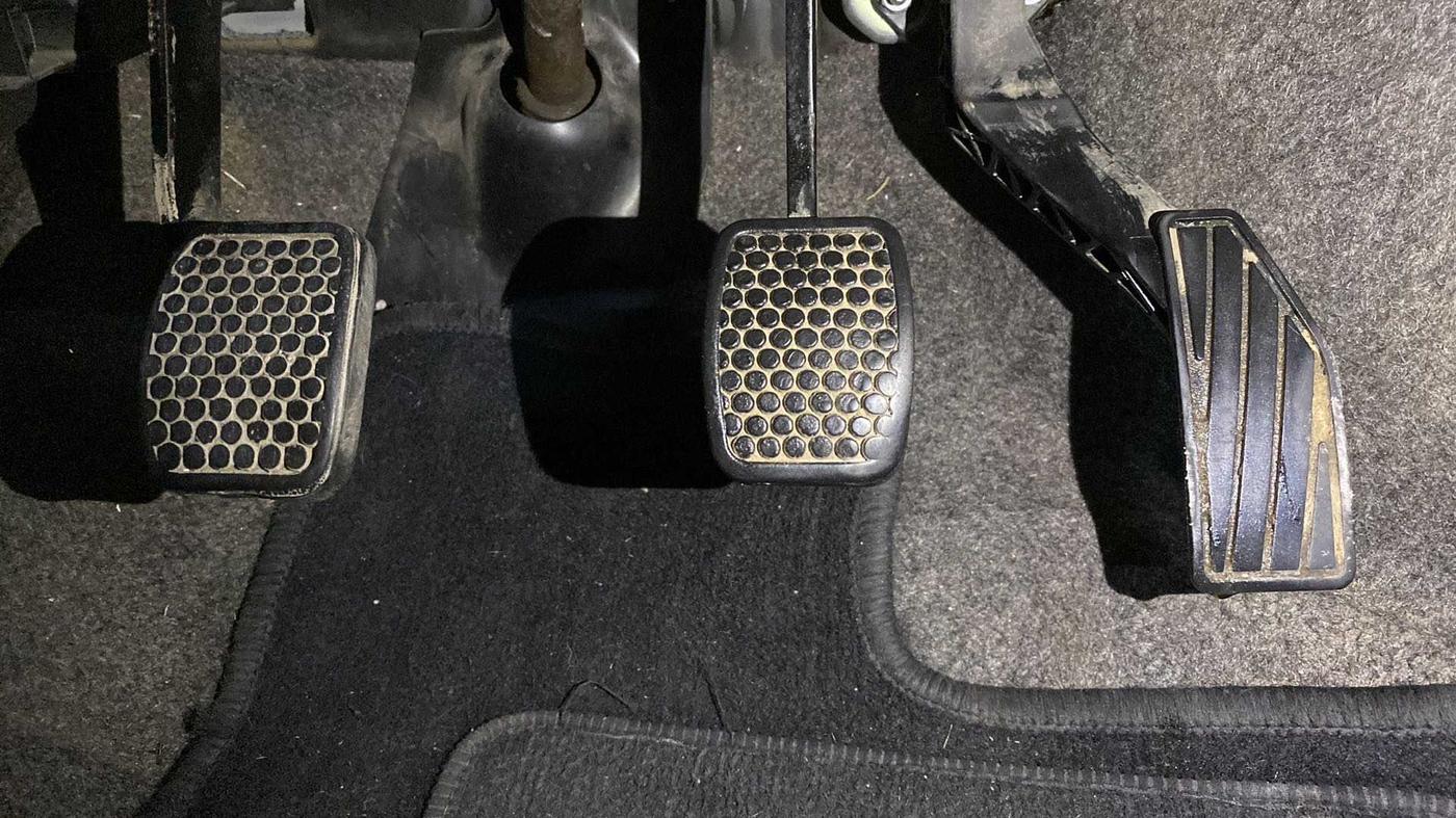 2018 Maruti Alto K10 VXI, Petrol, Manual, 32,998 km, Pedals