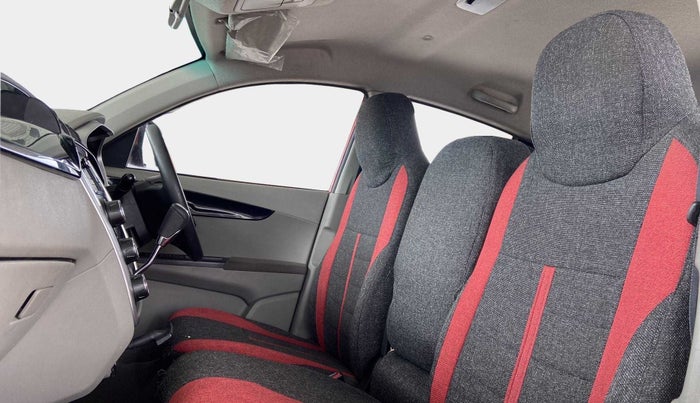 2017 Mahindra Kuv100 K8 6 STR, Petrol, Manual, 40,847 km, Right Side Front Door Cabin